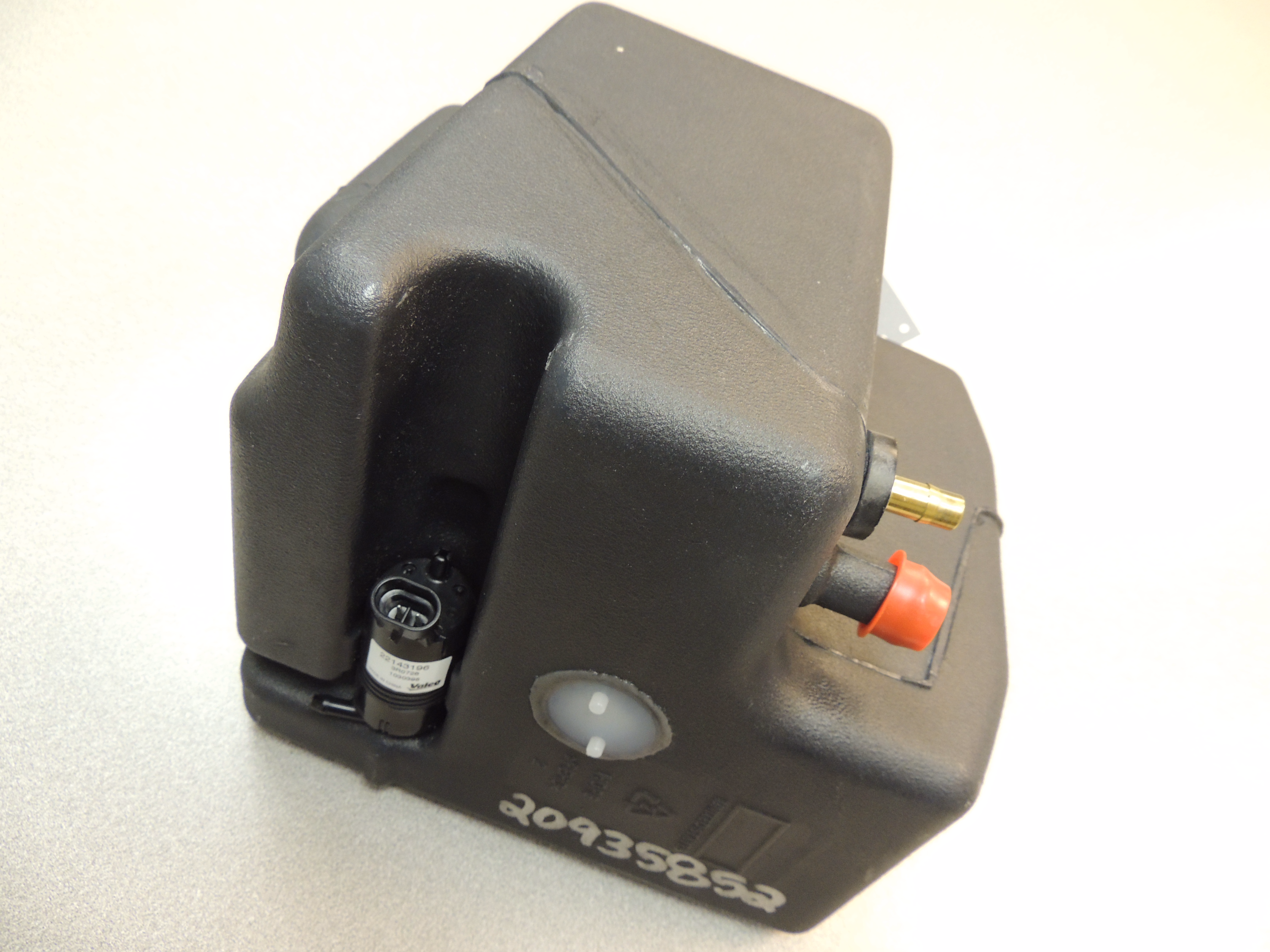 Volvo Truck 20935852 Windshield Washer Fluid Reservoir VHD