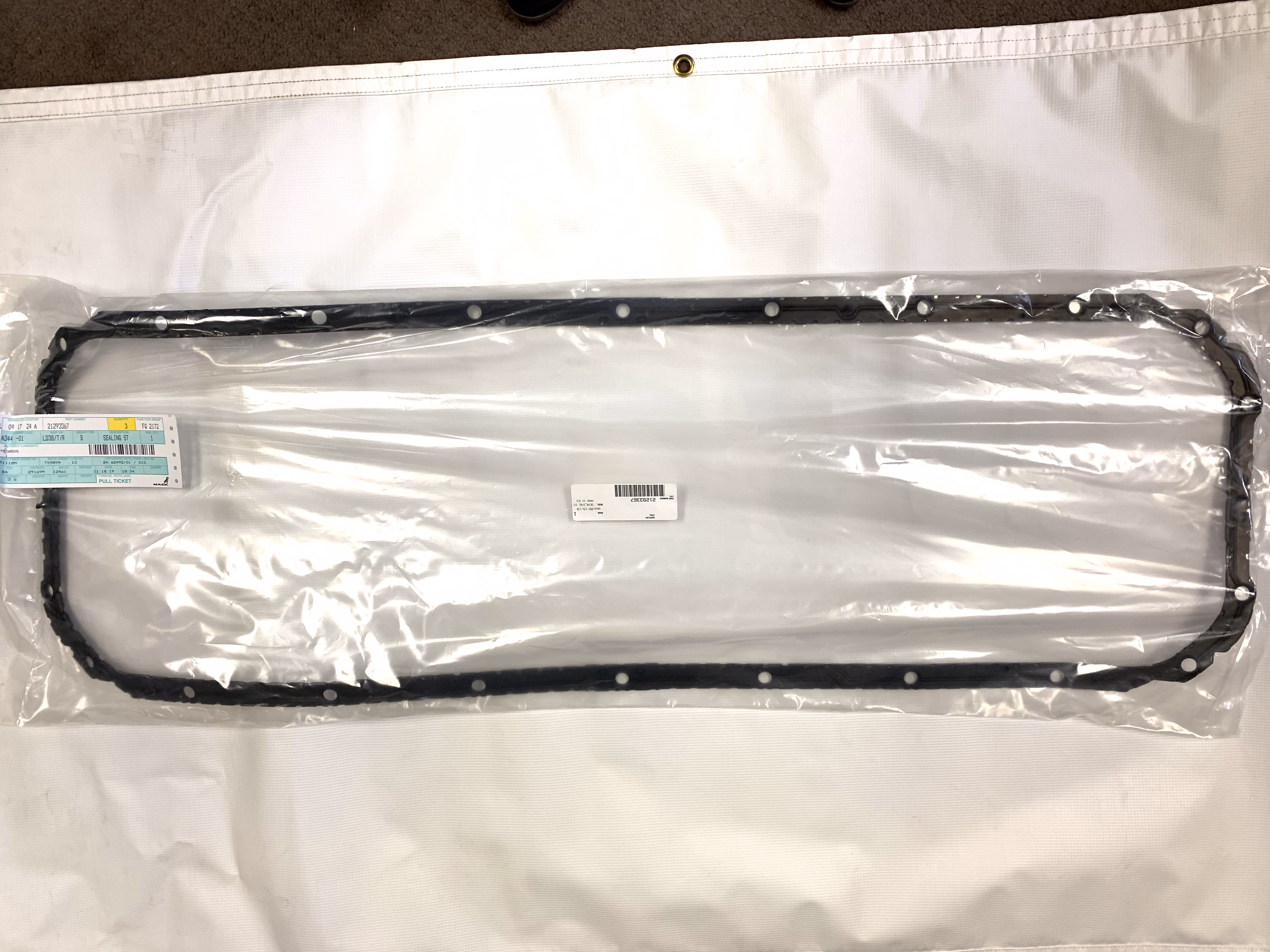 Mack Truck 21293367 Sealing Strip