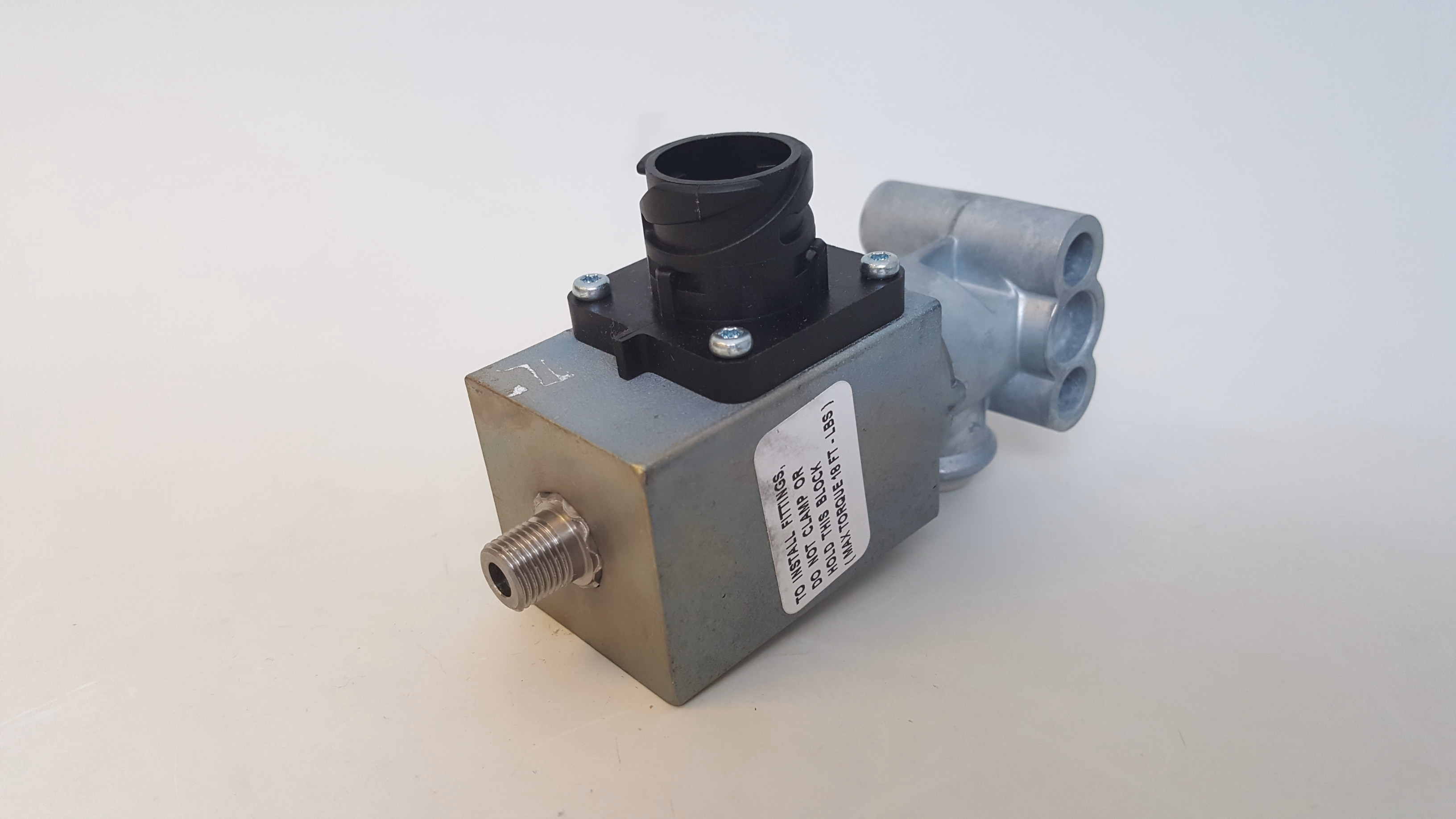 Volvo Truck 21396762 Solenoid Valve