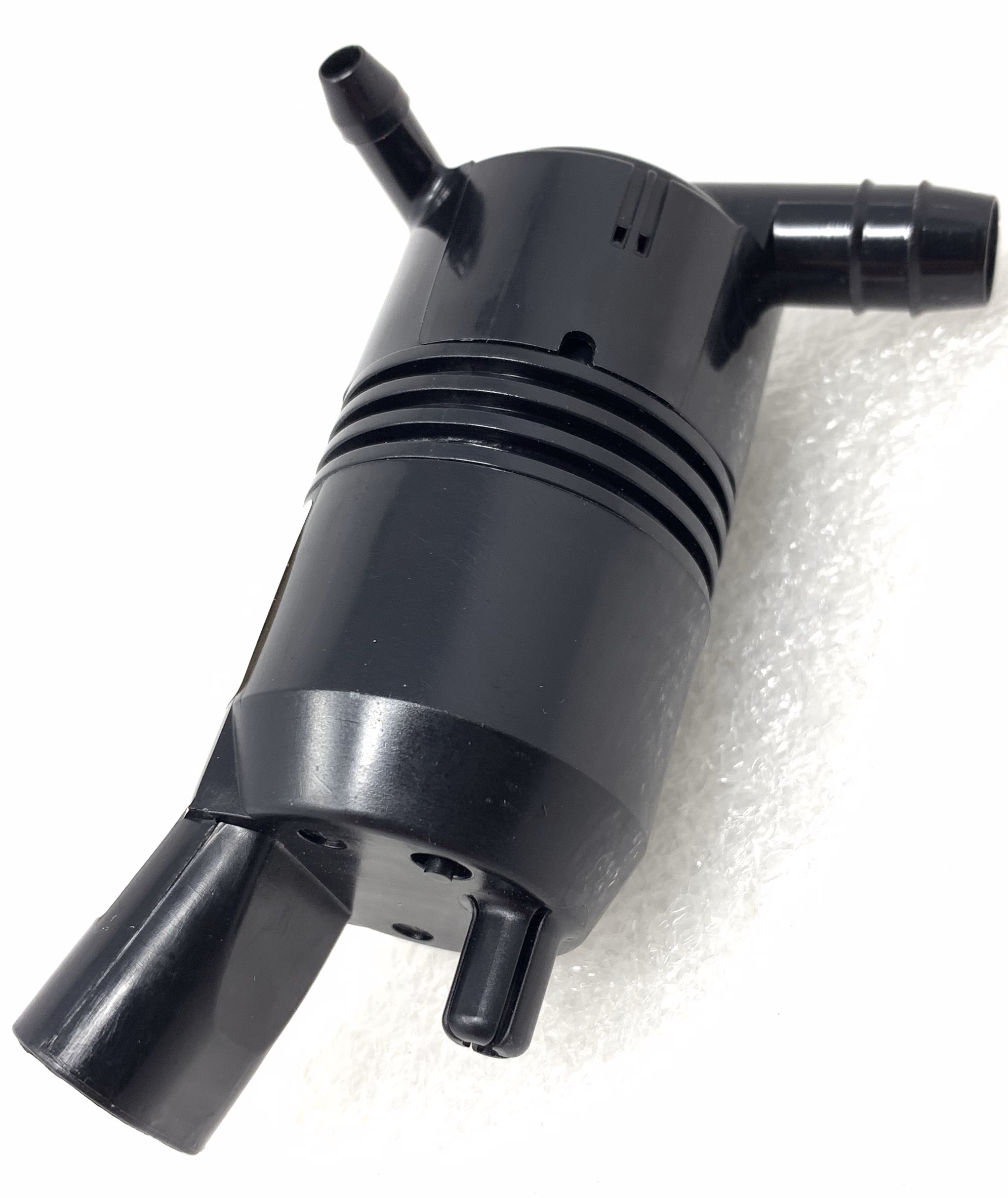 Mack Truck 216-22110112 Pump, Windshield Washer Reservoir