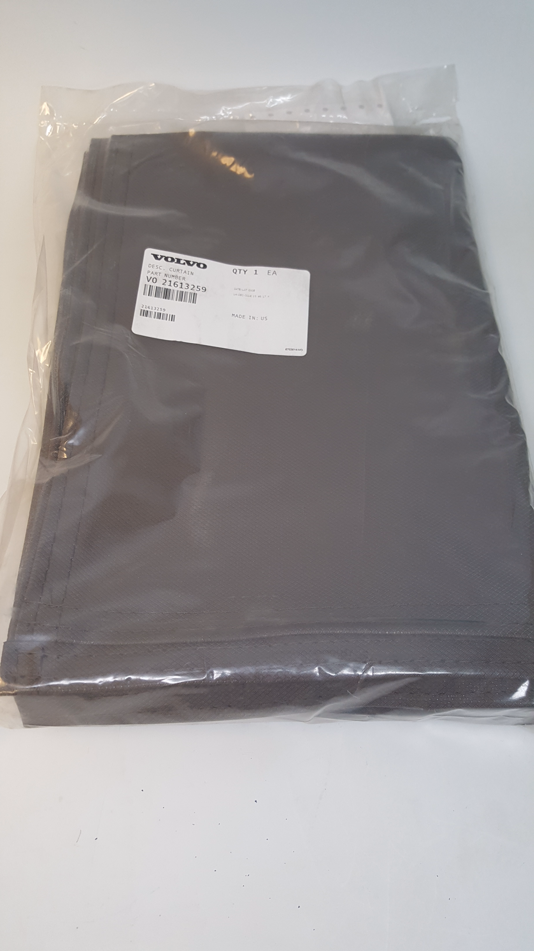 Volvo 24013518 Windshield Curtain, Brown, LH