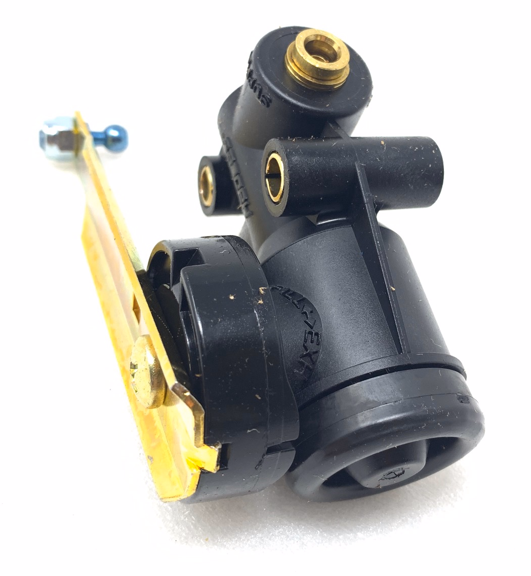 Mack Truck 23270961 Level Valve