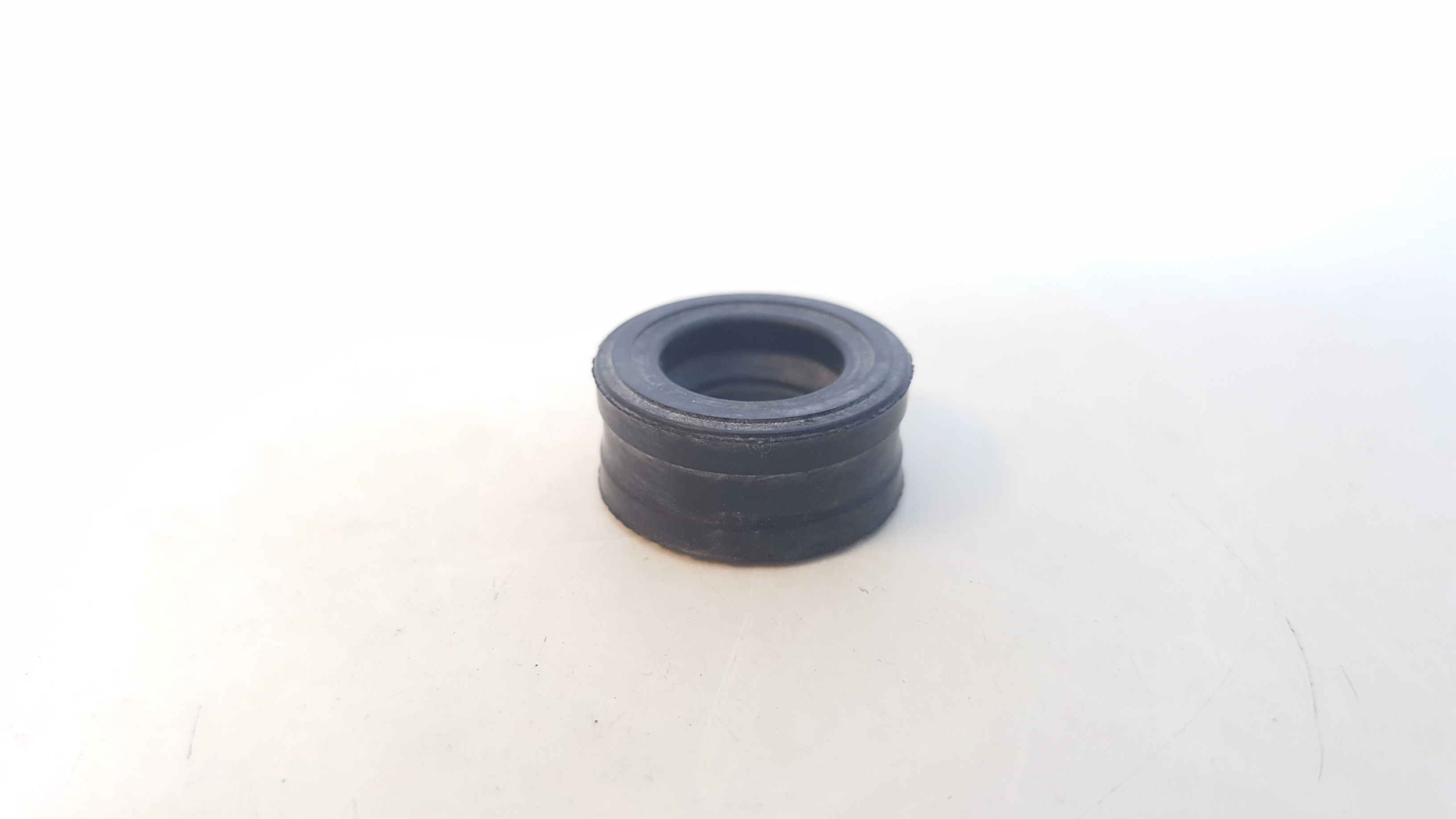 Volvo Truck 3964604 Bushing