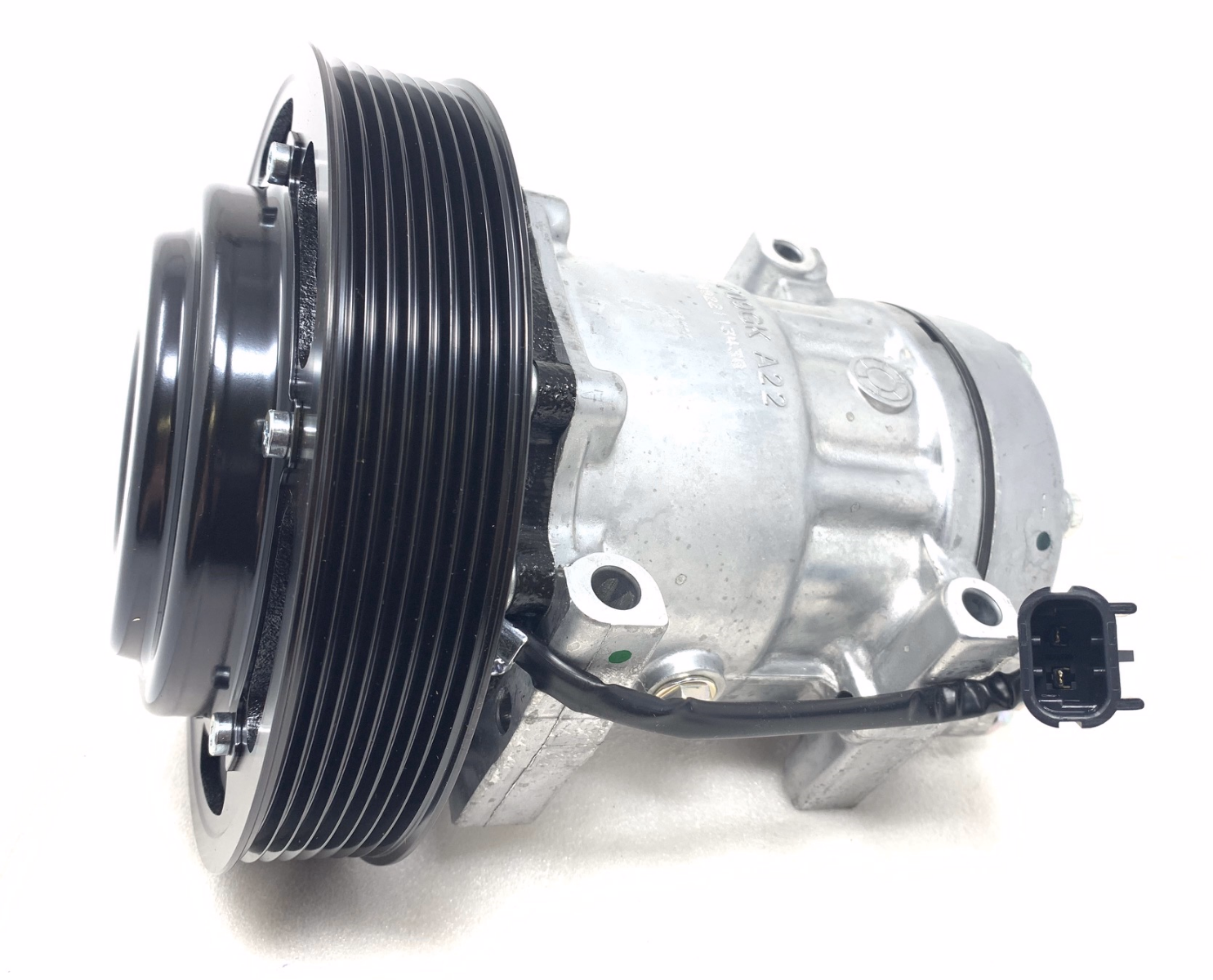 Volvo 82768117 Compressor