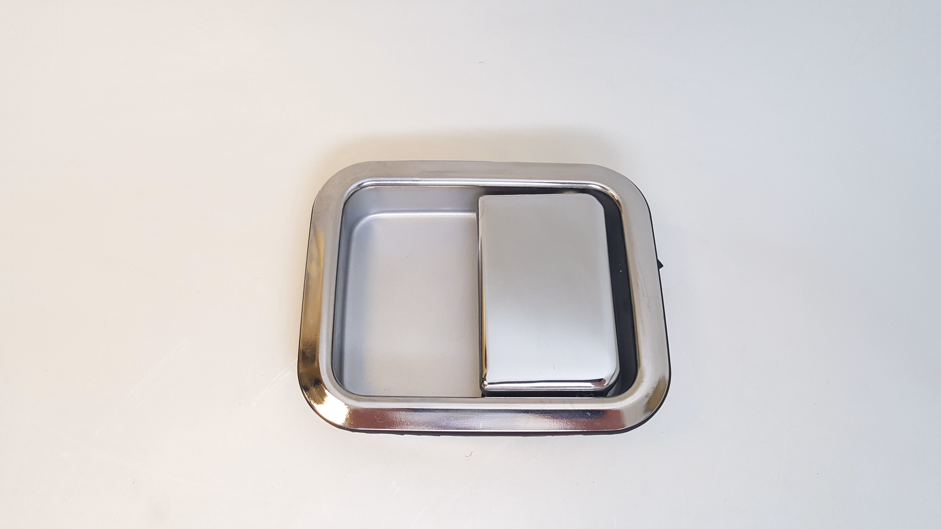 Volvo Truck 84169528 LH Door Handle
