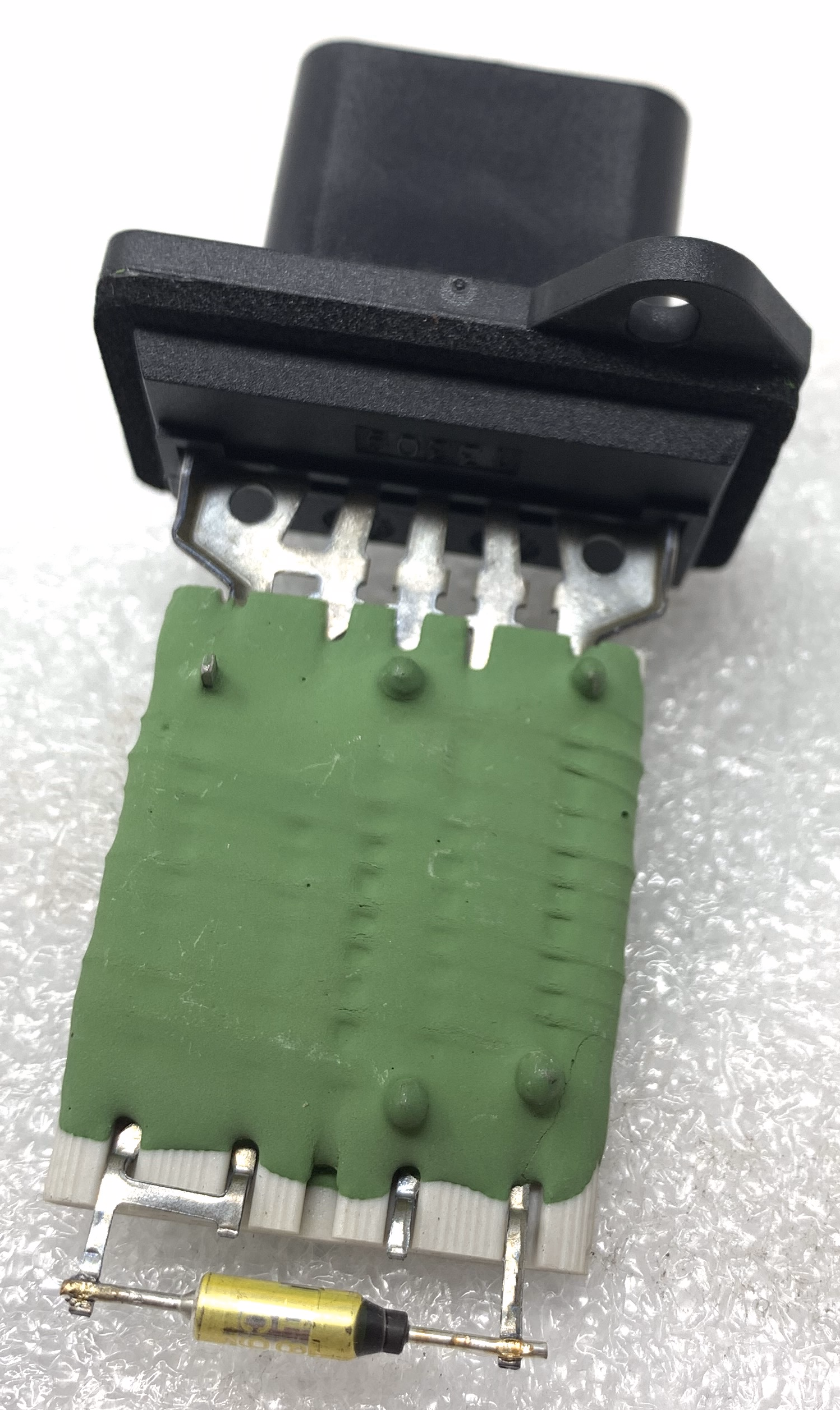 Mack Truck 85115768 Resistor