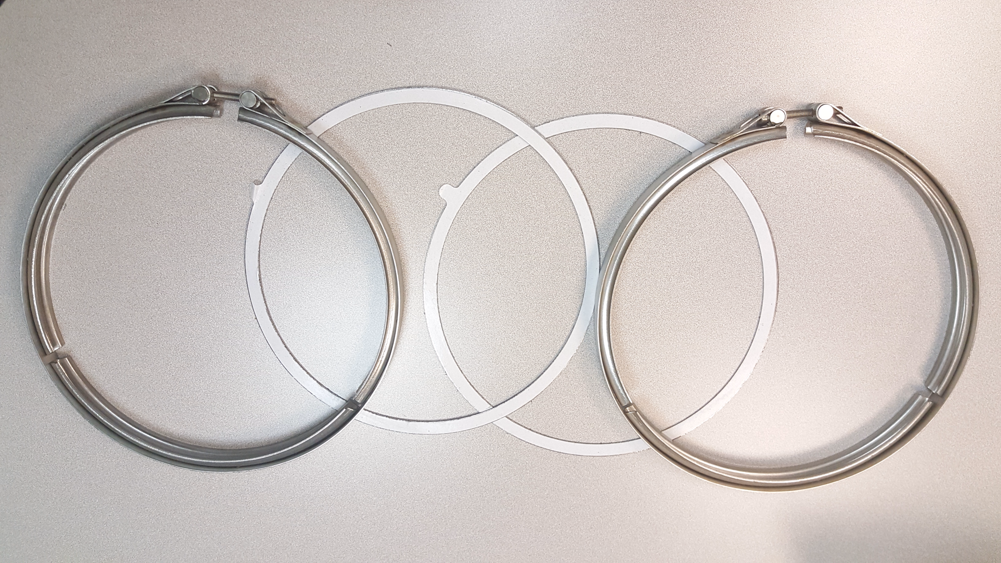 Volvo Truck 85124753 DPF Clamp and Gasket Kit