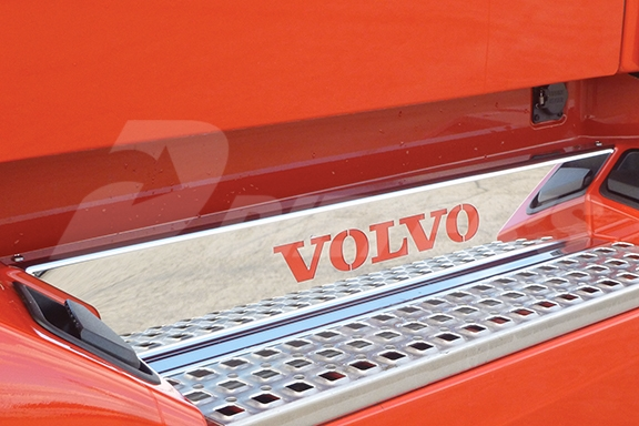 Dieters 23521654 Top Fairing Kick Panel - Volvo VNL, VNL760, VNL860