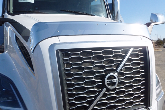 Dieters 23521664 Bug Deflector - Volvo VNL740, VNL760 &amp; VNL860
