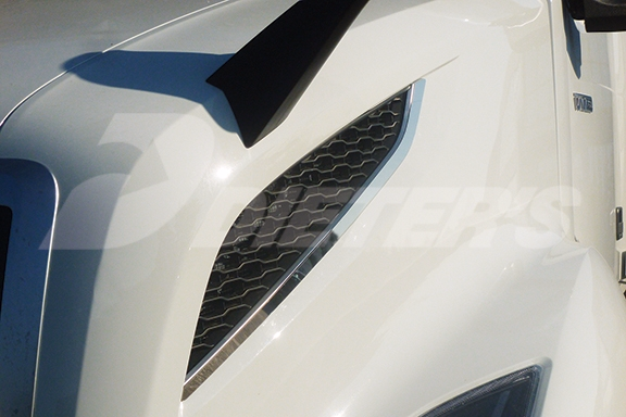 Dieters DMFDVO268 Air Intake Grille - Volvo VNL760 &amp; VNL860