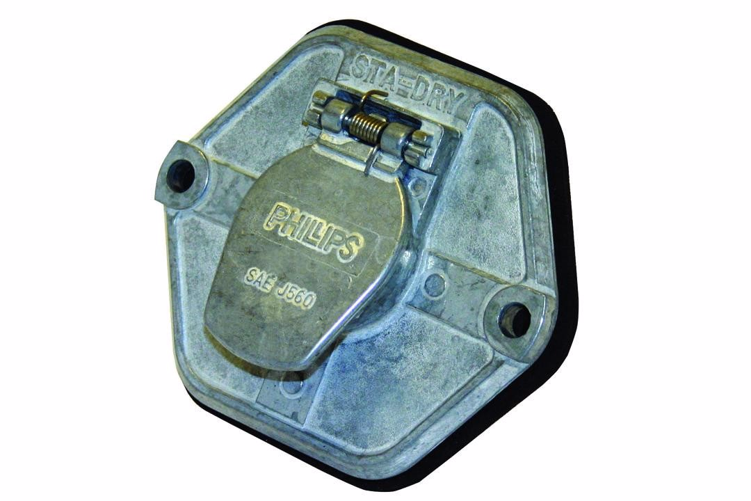 Phillips 15-763 7-Way Extended Barrel with 30 amp circuit breakers, split pin